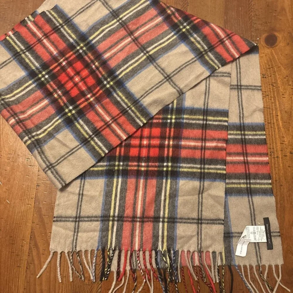 banana republic 100% Wool Tan & Red Plaid Winter Scarf